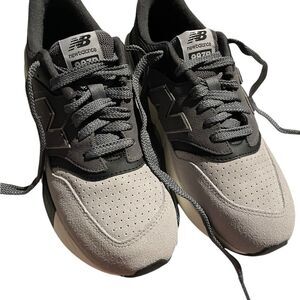 Gray and Black Athletic Shoes with Modern Design